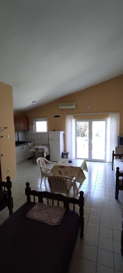 Apartmani Jovanovic Luštica Eksteriør bilde