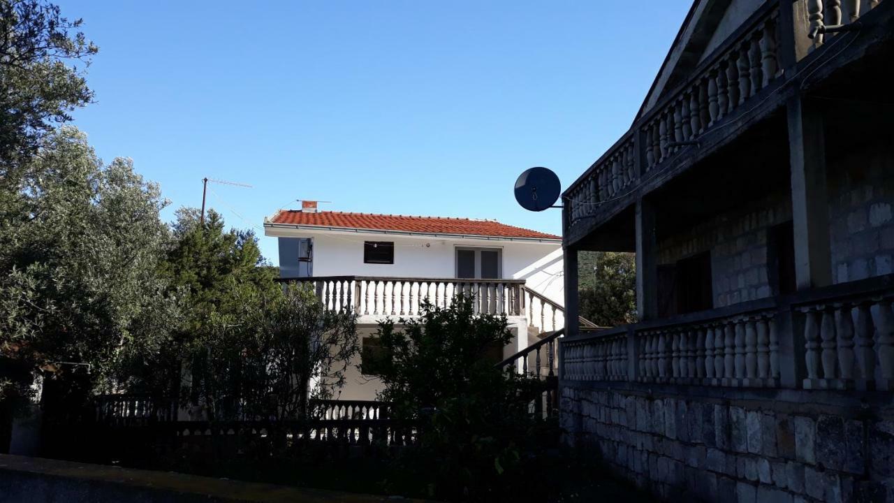 Apartmani Jovanovic Luštica Eksteriør bilde